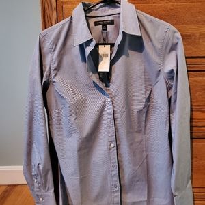 Nwt Banana Republic Light blu shirt size 4